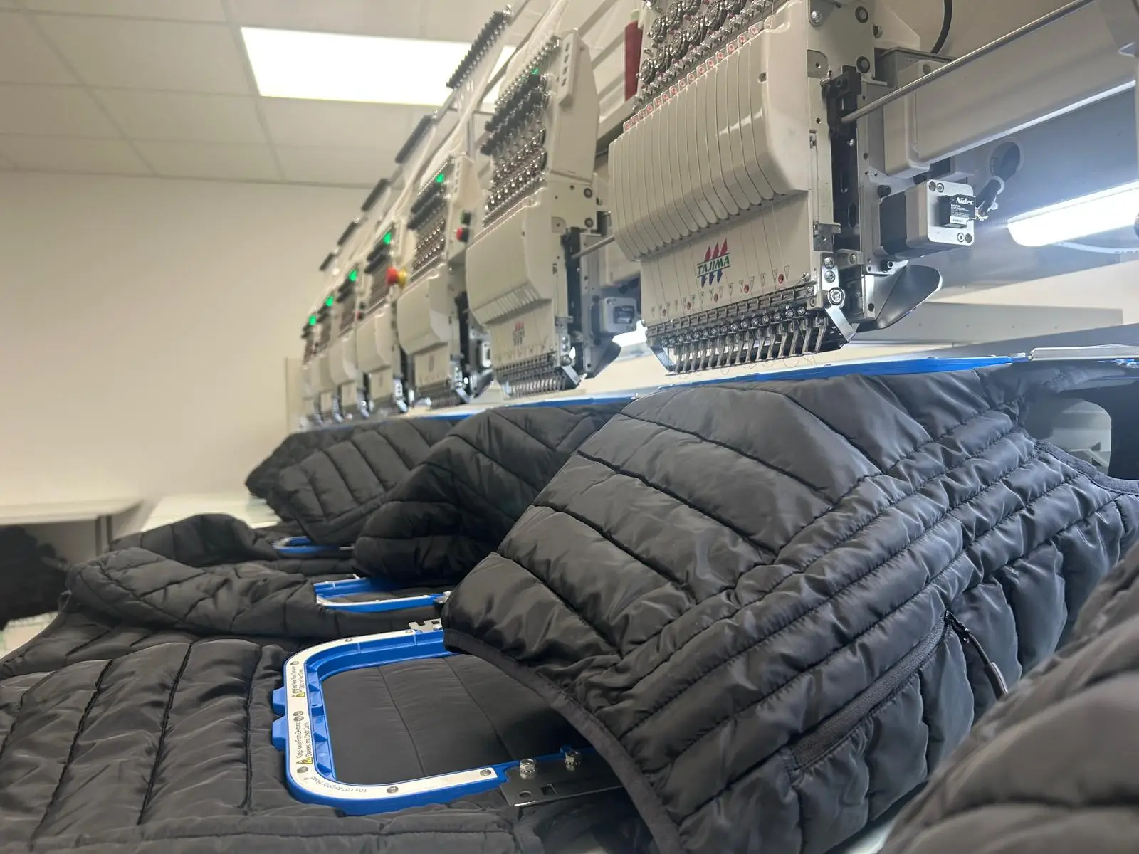 broderie sur blouson